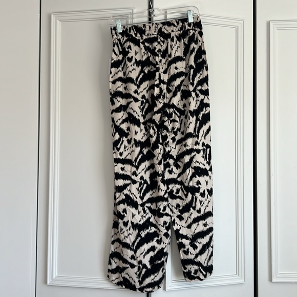 NWT OLD NAVY IKAT PANTS - Picture 2 of 5